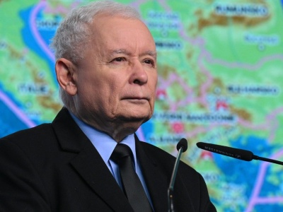 Jarosław Kaczyński ma dwa nowe problemy. Lekceważy poważne zagrożenie