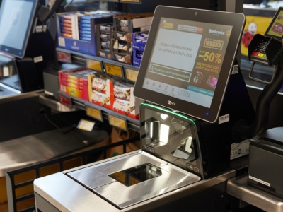 Nowość na kasie samoobsługowej w Biedronce. Tak klienci odzyskują pieniądze