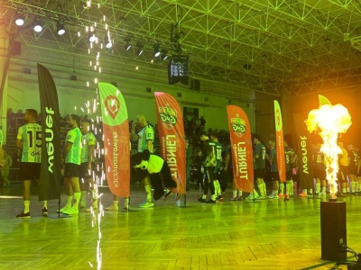 Gwiazdy na Gwiazdkę. W Łowiczu grają dla 5-letniej Marcelinki