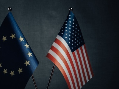 UE zwołuje nadzwyczajne spotkanie. Chodzi o groźby Trumpa