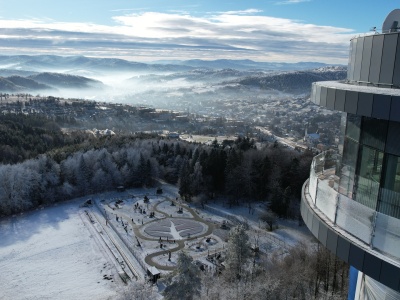 Krynica-Zdrój. Na Górze Parkowej otwarto 36-metrową wieżę widokową