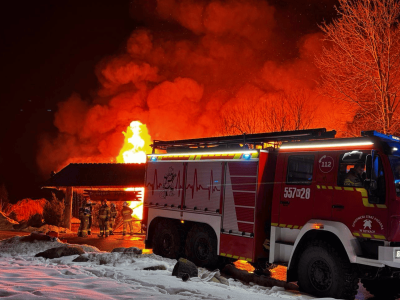 Bawili się na weselu. Nagle wybuchł pożar. Są ranni, wielka ewakuacja