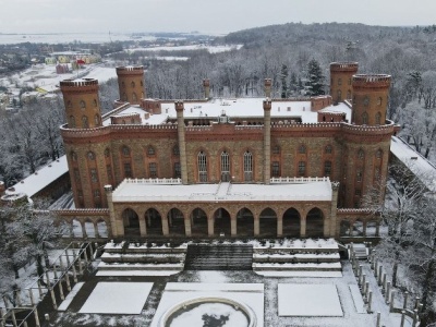 Pałac zamożnej księżniczki zachwyca wielkością. Ma ponad 300 schodów