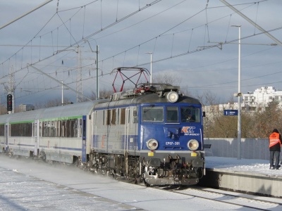Niespodzianka dla pasażerów od PKP. Złotówka na bilet i cała Polska stoi otworem