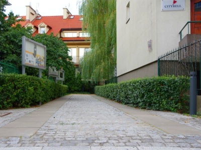 Ma mniej metrów niż przeciętne mieszkanie. Tyle liczy najkrótsza ulica w Polsce