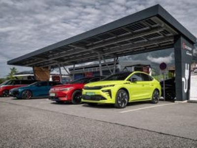 Eksperci podsumowują sprzedaż aut elektrycznych w Polsce w 2025. Był rekord, ale jest też drugie dno