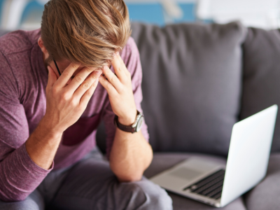 Objawy depresji wysoko funkcjonującej u rodziców. Psychiatra: 