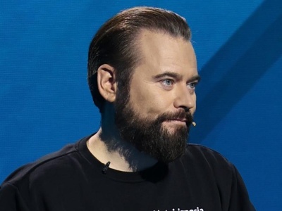 Krzysztof Stanowski przyłapany w klubie go-go. Wyjaśnił nam, co tam robił