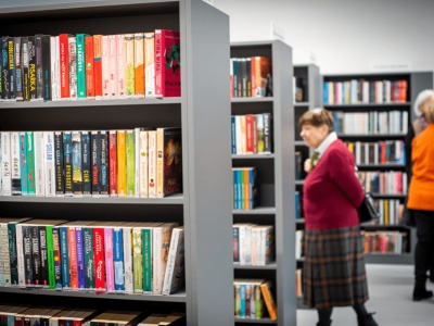 2025 rok w Bibliotece na Woli. Rekordowe statystyki i nowe trendy czytelnicze