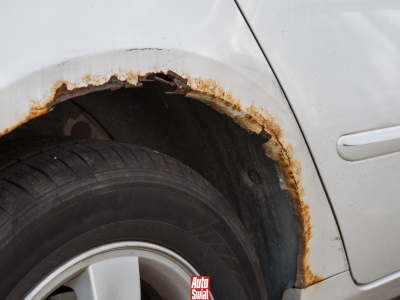 Które samochody rdzewieją? Znamy producentów, którzy nie dbają o swoje auta