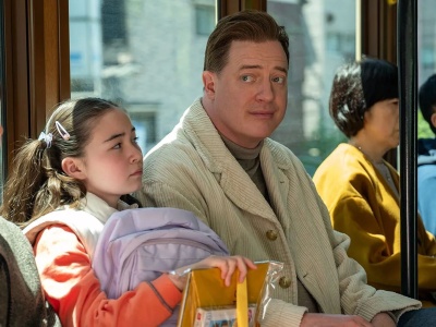 Rodzina do wynajęcia (2025) – recenzja filmu . Czasem można poudawać