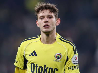 Wielkie pieniądze. Tyle zarobi Legia na transferze Szymańskiego