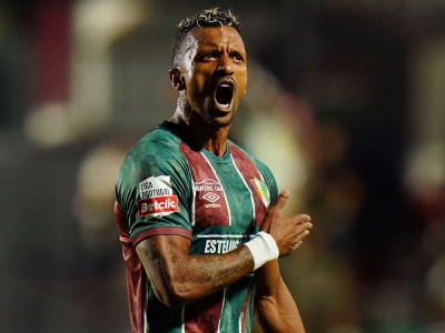 Gwiazda futbolu wznawia karierę. Duże pieniądze w tle