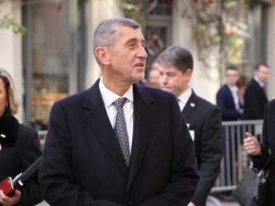 Premier Czech: nie sprzedamy Ukrainie myśliwców