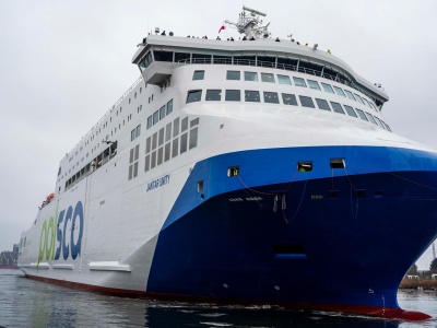 Szczecin. Najnowocześniejsza jednostka tego typu na Bałtyku – „Jantar Unity”. Największy prom zbudowany w polskiej stoczni