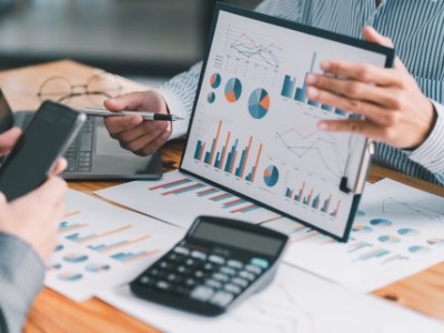 43 proc. firm powiększyło budżety na zarządzanie danymi