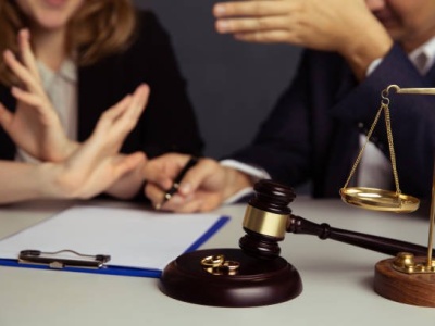 Giżycko: wyrok rozwodowy uznany za nieistniejący. Minister Żurek: „Wadliwe powołania destabilizują orzecznictwo”