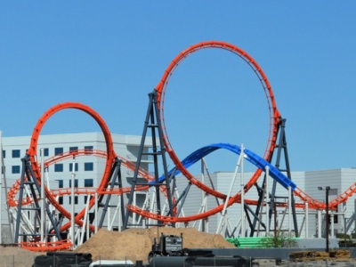 Wojna parków rozrywki. Do walki wkracza gigant świata zabawek