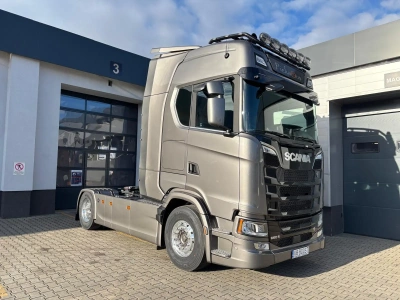 Scania 660S z przedłużoną sypialnią dla polskiego klienta – kolejne CS23 Highline