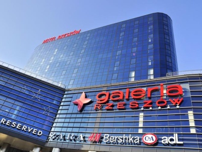 Sprzed Galerii Rzeszów zniknęły szlabany. Co to oznacza dla mieszkańców Rzeszowa?