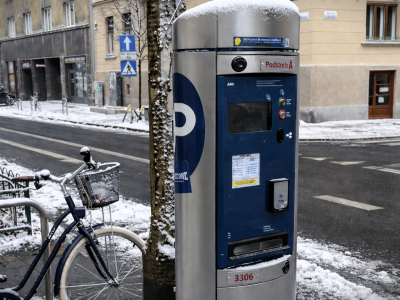 Kraków na tle największych polskich miast. Parkowanie drogie dla przyjezdnych, wyjątkowo tanie dla mieszkańców