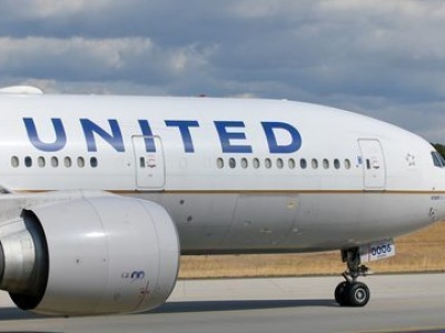 Agresywny pasażer w United Airlines