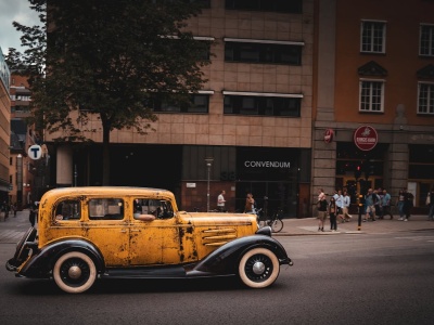 Co grozi za jazdę bez prawa jazdy? Grzywna do 30 000 zł, zakaz i sprawa w sądzie