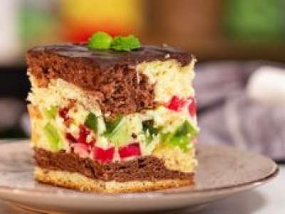 Biszkopt w 4 smakach połączę z kolorowymi kosteczkami. Babcia i Dziadek będą zachwyceni