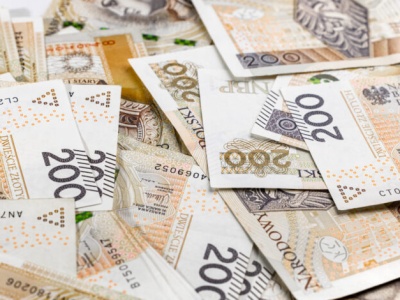 Pożyczyłeś pieniądze od rodziny? Skarbówka może zabrać nawet 20 procent