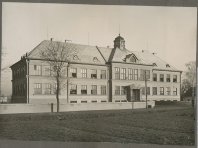 Bogate tradycje polskiego szkolnictwa w Suchej Górnej. To nie tylko 95 lat budynku dawnej „wydziałówki”