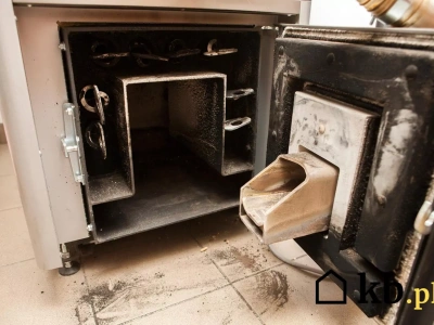 Ten moment w piecu na pellet bywa najgroźniejszy. Wiele osób go ignoruje