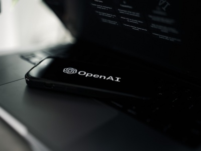 OpenAI wprowadza przewidywanie wieku w ChatGPT