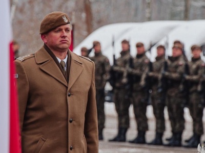 Więcej dronów i „czarnej” taktyki w 18 Stołecznej