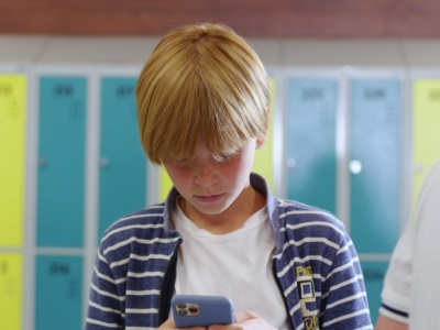 Telefony dzieci zamknęli na klucz magnetyczny. Tak szkoła powiedziała 