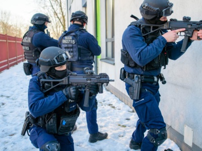 Strzały w łódzkiej szkole! Spokojnie, to tylko ćwiczenia