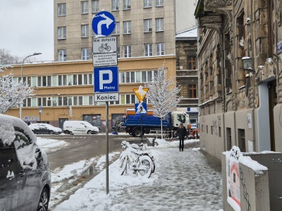 Urząd Miasta apeluje do mieszkańców: nie jeździć rowerem. Kraków znów w światowej czołówce smogu