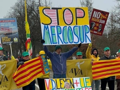 Drugi dzień protestu rolników. Parlament Europejski wstrzymuje Mercosur