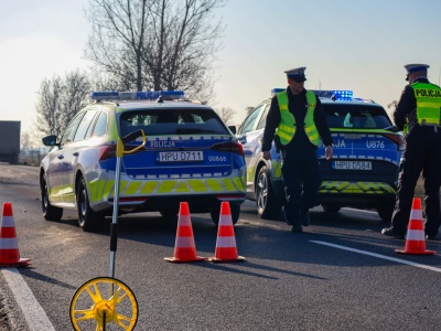 UWAGA! Zdarzenie drogowe na DW432! Droga całkowicie zablokowana