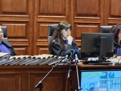 Proces ks. Olszewskiego i urzędniczek. Sąd nie uwzględnił wniosków obrony. Później wyłączył jawność