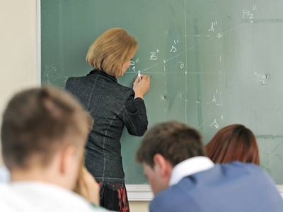 Nauczyciele nienawidzą kolegów z pracy i pokojów nauczycielskich. 