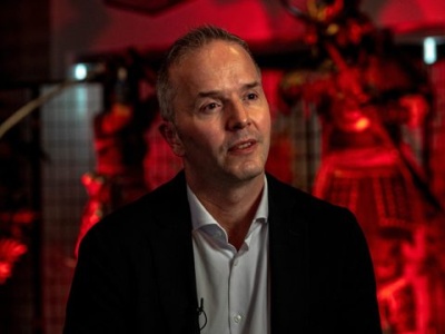 Wojna domowa w Ubisofcie? Były szef Assassin's Creed pozywa firmę na miliony i oskarża o nepotyzm