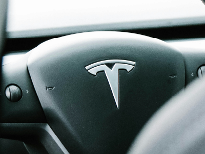 Tesla tnie zatrudnienie pod Berlinem. Pracę straciło około 1,7 tys. osób