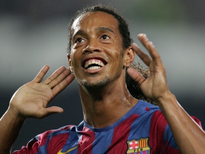 Życie legendy bez tajemnic. Powstaje serial o Ronaldinho