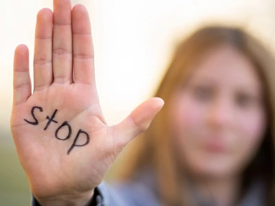 Fałszywe „leki”, celebryci i AI. Rzecznik Praw Pacjenta reaguje na medyczną dezinformację