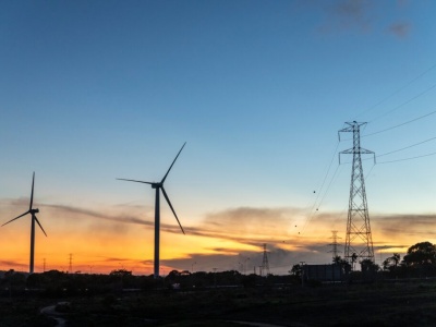 Zewnętrzne impulsy zamiast strategii. Eksperci chcą zmian w energetyce