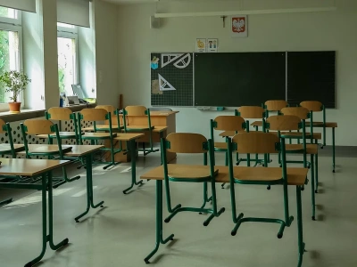 Zapadła decyzja ws. likwidacji budynku szkoły. Rodzice oburzeni, krzyczą: Nie!