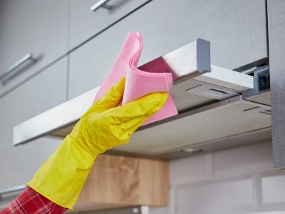 Trzy sposoby na tłusty okap. Jeden działa najszybciej, inny najbezpieczniej