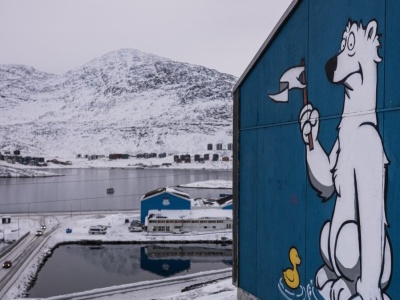 Grenlandczycy chcą mieć święty spokój. Wywieszają kartki na drzwiach