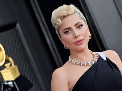 Lady Gaga wsparła polską młodzież zagrożoną kryzysem psychicznym. Jej fundacja przekazała na ten cel 100 tysięcy dolarów
