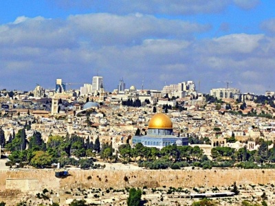 Międzynarodowa grupa biskupów wstrząśnięta sytuacją w Ziemi Świętej